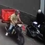  Video xe máy cùng giỏ hàng của nam shipper bị trộm, đã bắt được nghi phạm