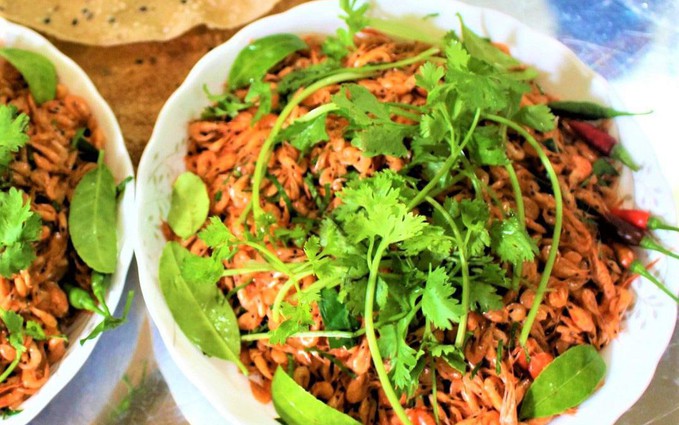 Ruốc um Bình Châu