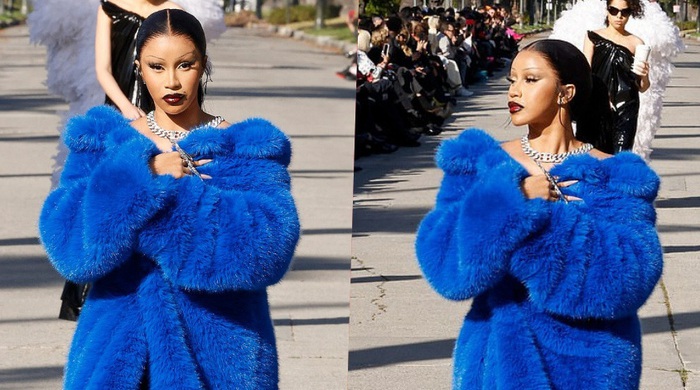 Cười bò khi Cardi B đang catwalk bỗng rẽ ngang, rời sàn runway - Tuổi Trẻ Online