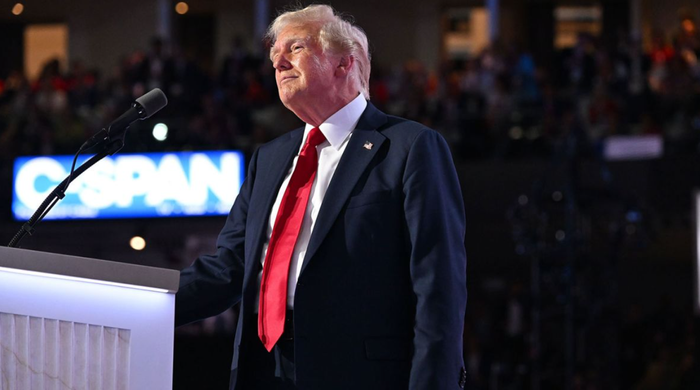 Ch&iacute;nh thức th&agrave;nh ứng vi&ecirc;n tranh cử tổng thống, &ocirc;ng Trump n&oacute;i nước Mỹ 'cần  được giải cứu' - Tuổi Trẻ Online