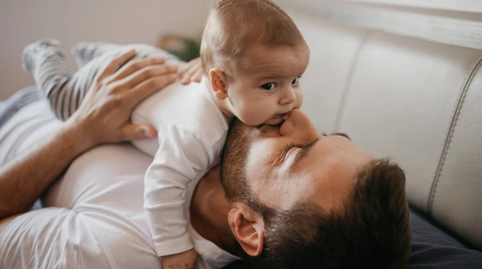 N&atilde;o bộ đ&agrave;n &ocirc;ng thay đổi khi l&agrave;m cha - Tuổi Trẻ Online