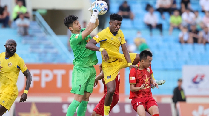 Tình hình Cuộc Đua Trụ Hạng V-League 2024/25 đang thu hút sự chú ý của người hâm mộ