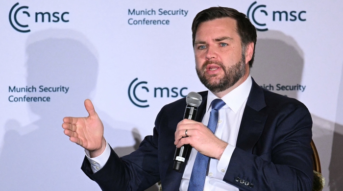 Phó tổng thống Mỹ JD Vance kêu gọi Nga - Ukraine đối thoại trực tiếp - Tuổi  Trẻ Online