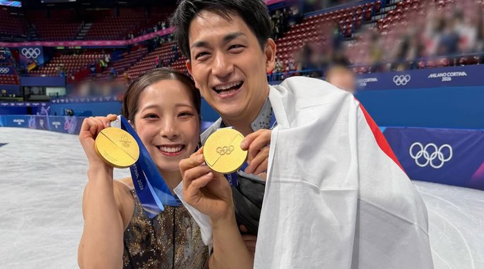 Mỹ nh&acirc;n trượt băng Nhật Bản 'g&acirc;y sốt' nhờ m&agrave;n ngược d&ograve;ng ngoạn mục - Tuổi  Trẻ Online