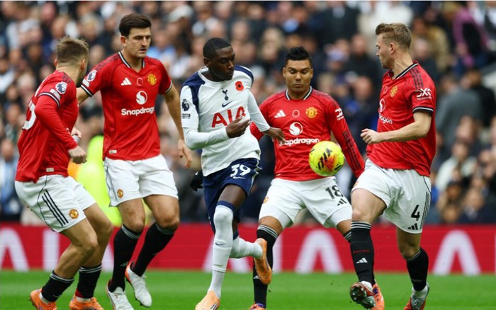 Điểm xếp hạng người chơi Tottenham gặp Man Utd