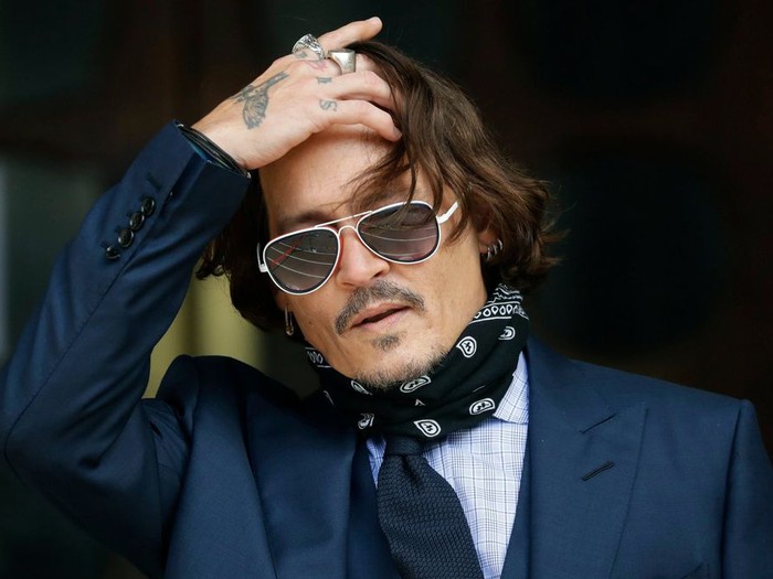 Johnny Depp vung tiền như thế nào cho Amber Heard khi còn yêu? - Tuổi Trẻ  Online
