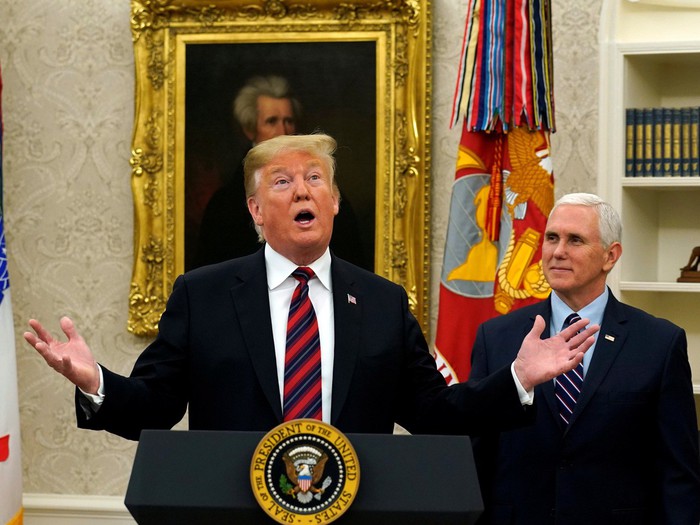 Ông Trump đề xuất giải pháp chấm dứt đóng cửa chính phủ, Dân chủ vẫn lắc  đầu - Tuổi Trẻ Online