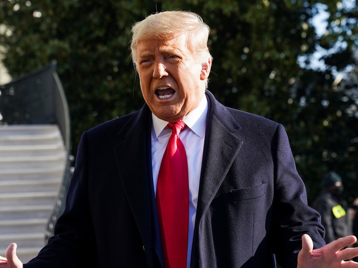 Tống thống Donald Trump từ chối trả lời có từ chức hay không - Tuổi Trẻ  Online