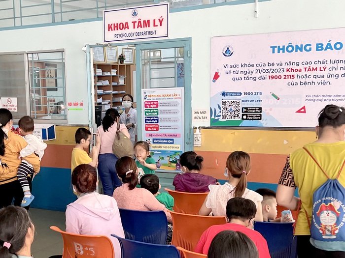 Khám tâm lý cho trẻ phải chờ cả tháng! - Tuổi Trẻ Online