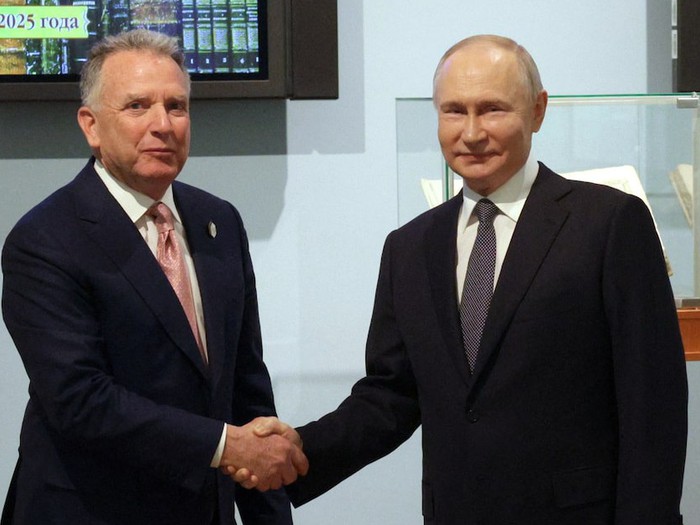 CNN: Chính quyền ông Trump bắn tiếng đàm phán, sẵn sàng công nhận Crimea thuộc Nga - Tuổi Trẻ Online