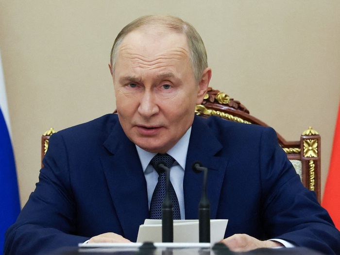 Ông Putin đề xuất gia hạn hiệp ước kiểm soát vũ khí hạt nhân với Mỹ - Tuổi  Trẻ Online