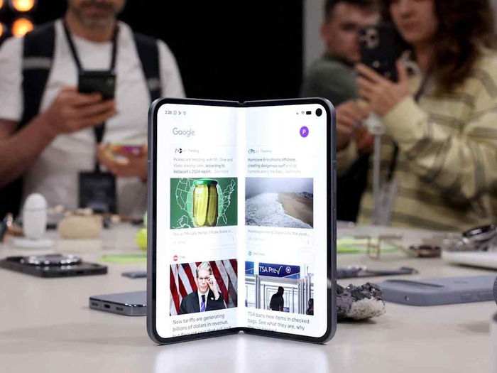 Google phát triển và sản xuất smartphone cao cấp tại Việt Nam năm 2026 -  Tuổi Trẻ Online