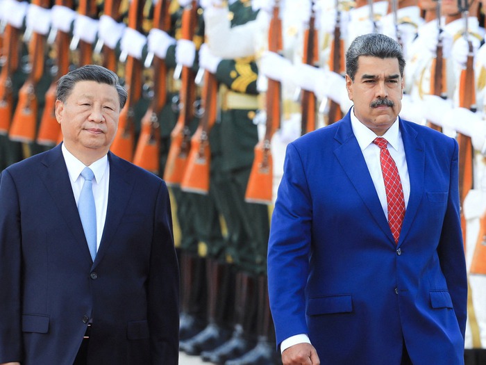Trung Quốc 'vô cùng sốc, phản đối hành vi bá quyền', Nga kêu gọi Mỹ thả ông Maduro - Tuổi Trẻ Online