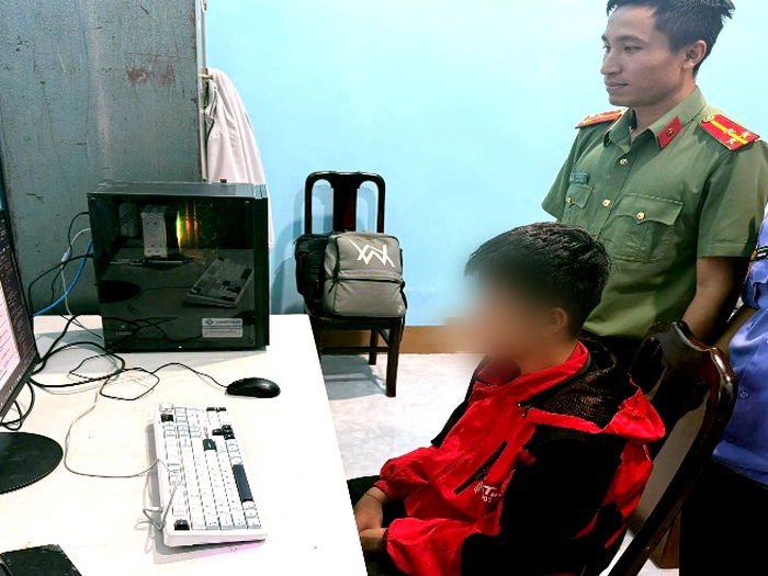 Nam sinh lớp 10 'hack' hệ thống tiêm chủng quốc gia, bán 20 triệu dữ liệu  cá nhân - Tuổi Trẻ Online