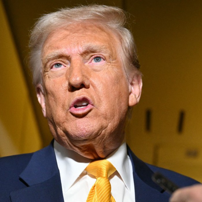 Sáng sớm ông Trump cảnh báo về thuế quan: Không ai thoát ...