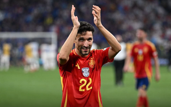 Jesus Navas - Tinh Thần Không Tuổi Trong Cống Hiến Bất Tận Jesus Navas - Tinh Thần Không Tuổi Trong Cống Hiến Bất Tận