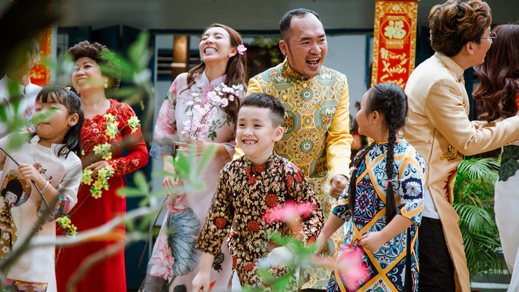 Thu Trang,Tiến Luật 'khai pháo' 2019 với phần 2 'Tết đến rồi, về nhà thôi'