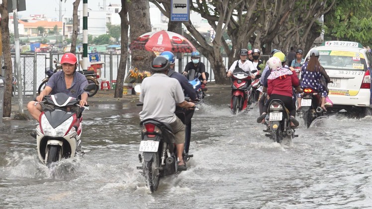 Miền Bắc rét, miền Nam ngập nước vào cuối tháng 10