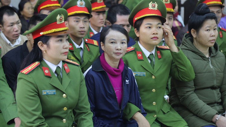 Góc nhìn trưa nay | Mẹ “nữ sinh giao gà” cùng các đồng phạm hầu tòa về tội mua bán ma túy