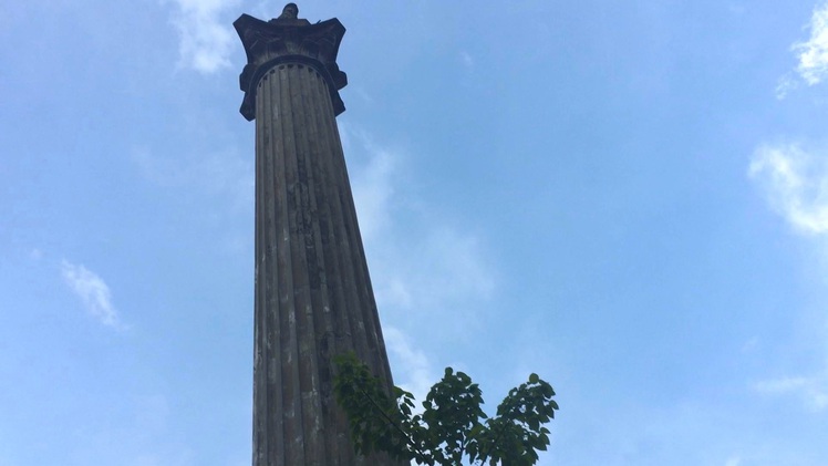 TP.HCM sửa tượng đài An Dương Vương và tượng đài Công nhân