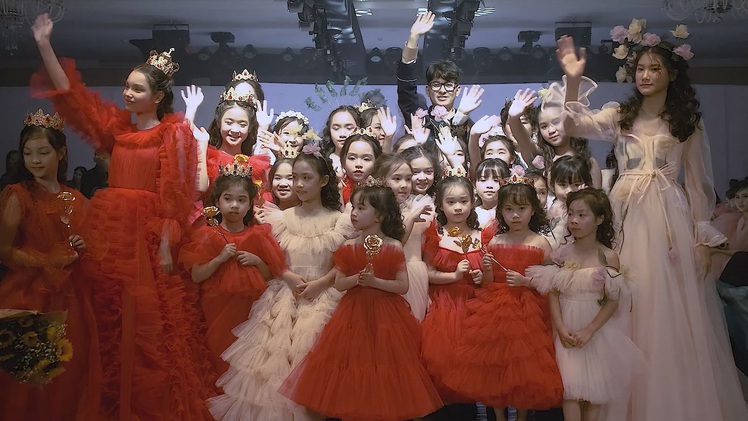 NTK Nguyễn Minh Công gây ấn tượng show diễn cá nhân đầu tiên “Muse’s Garden”