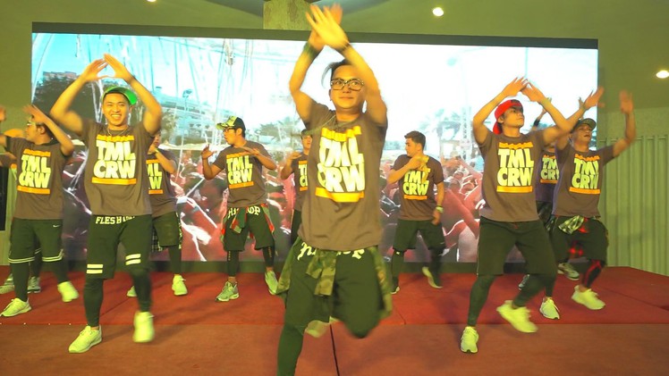 Cùng TML Crew “đốt cháy” sàn nhảy bằng Zumba