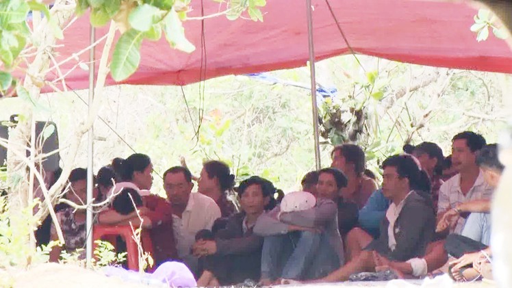 Triệt phá sới bạc “khủng” hoạt động xuyên đêm nơi rẫy vắng tại Gia Lai