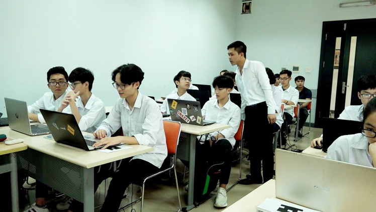 Học lịch sử bằng poster