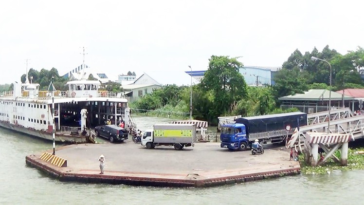 An Giang đề nghị chuyển 4 chiếc phà từ Vàm Cống về phà An Hòa và Trà Ôn