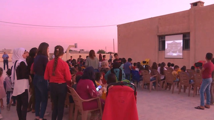 Rạp chiếu phim di động cho trẻ em Syria