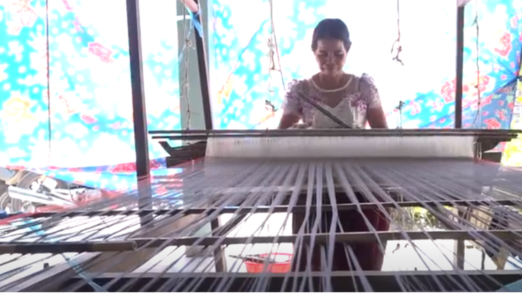 Góc nhìn trưa nay | Làng dệt thổ cẩm Srây Skốth vào xuân