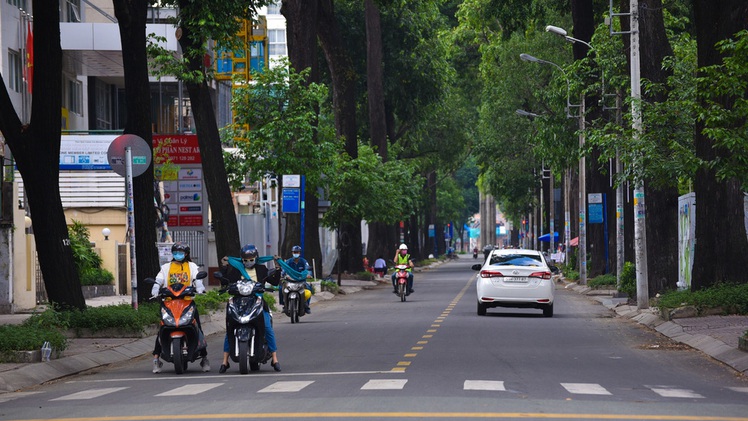 Video: Ra khỏi nhà ở TP.HCM không có lý do chính đáng, có thể bị phạt đến 3 triệu đồng