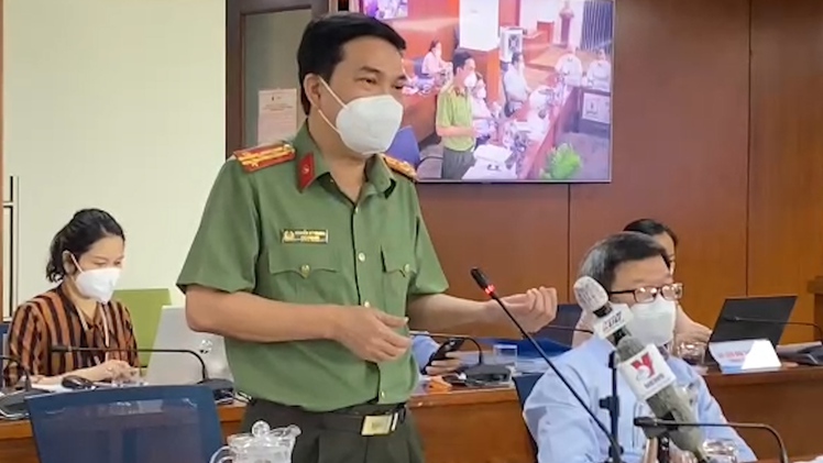 Video: Công an sẽ kiểm tra ngẫu nhiên người dân ra đường bằng mã QR hoặc lịch sử tiêm chủng