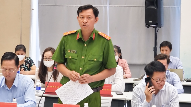 Video: Công an Bình Dương giải thích về thắc mắc camera gì mà tới hơn 1 tỉ đồng mỗi chiếc