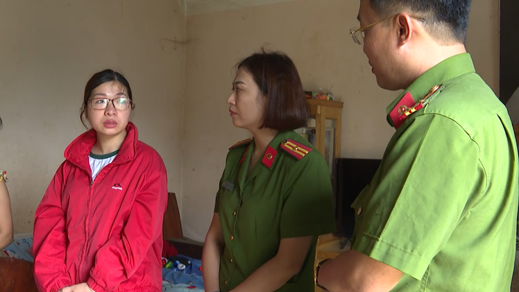 Video: Lớp phó học tập thu 300 triệu đồng tiền học phí của sinh viên rồi mang đi đánh bạc