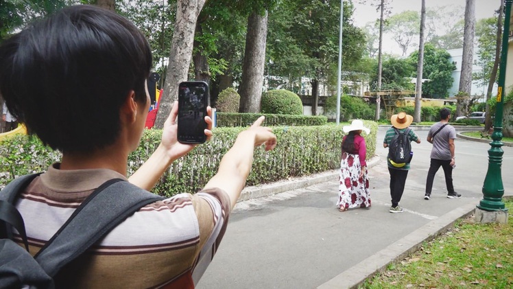 Góc nhìn trưa nay: Chuyện gì cũng đưa lên mạng, coi chừng phạm tội