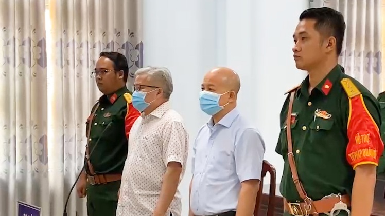 Video: 'Út trọc' nhận thêm 5 năm tù vì trốn thuế 39,7 tỉ đồng