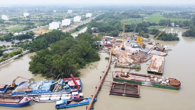 Cầu Nhơn Trạch lớn nhất đường vành đai 3 thiếu mặt bằng, nguy cơ chậm tiến độ