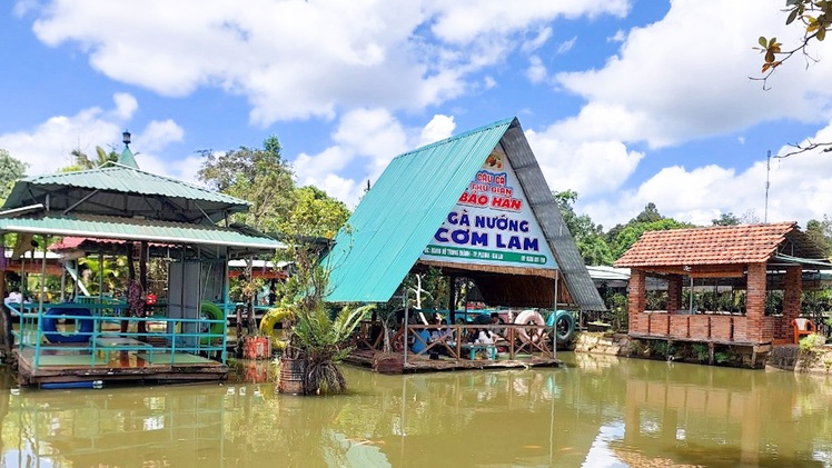 Kiểm điểm UBND phường để hàng loạt nhà hàng xây trái phép tồn tại nhiều năm