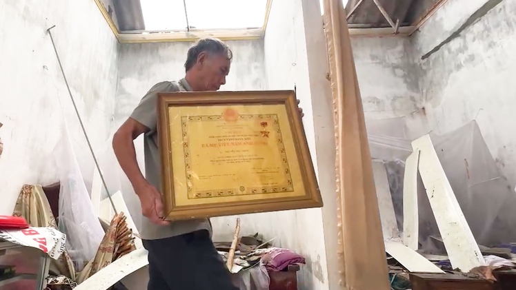 Tập đoàn Vingroup và nhiều nghệ sĩ chung tay giúp đỡ đồng bào bị thiệt hại do bão Bualoi