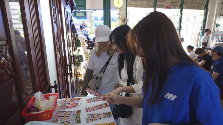 Góc nhìn trưa nay | Check-in không gian photobooth mới tại Bưu điện TP.HCM