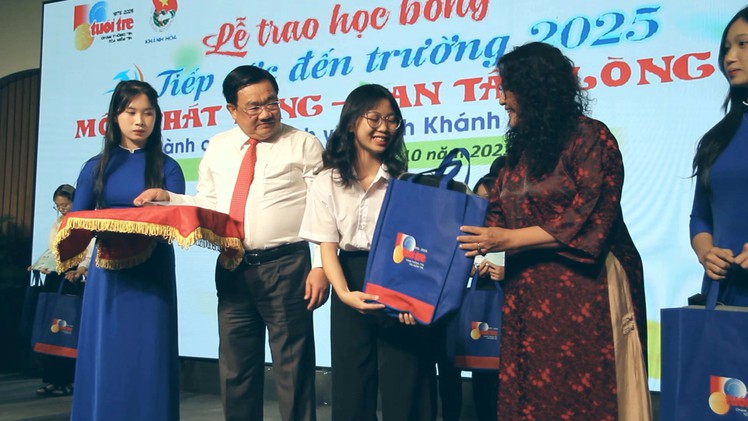 Những hạt giống hy vọng nảy mầm từ gian khó