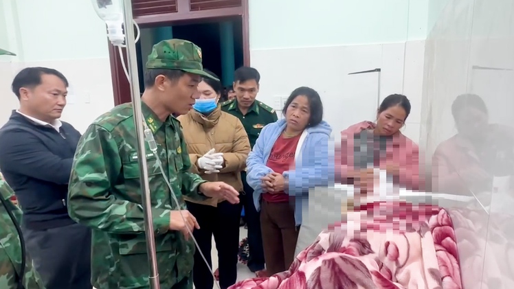 Người đàn ông đi thăm rẫy trên đường về bị gấu tấn công, phải nhập viện cấp cứu