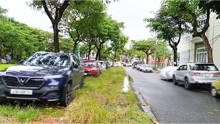 Video người dân Đà Nẵng đưa ô tô 'lánh nạn', tránh bão Thần Gió