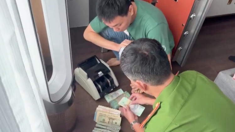 Triệt phá đường dây đánh bạc hơn 20.000 tỉ đồng trên mạng, khởi tố hơn 90 bị can