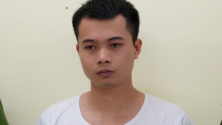 Khởi tố, bắt tạm giam TikToker 'Tàng Keng Ông Trùm' Lê Anh Điệp