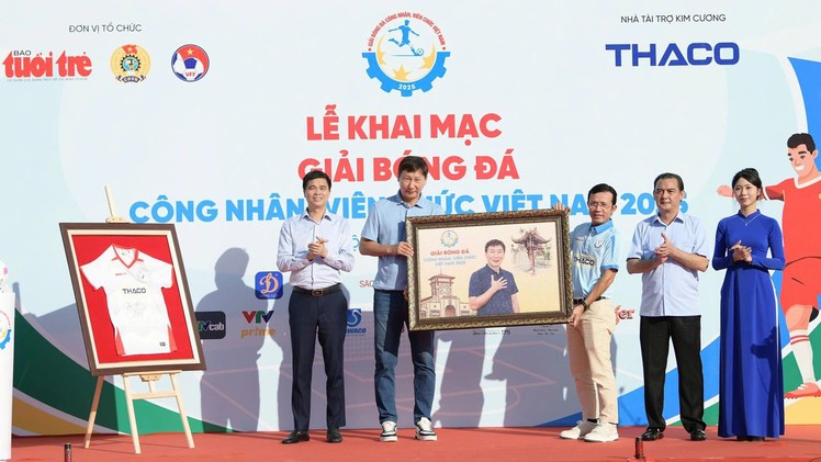 Khai mạc giải bóng đá công nhân, viên chức Việt Nam 2025