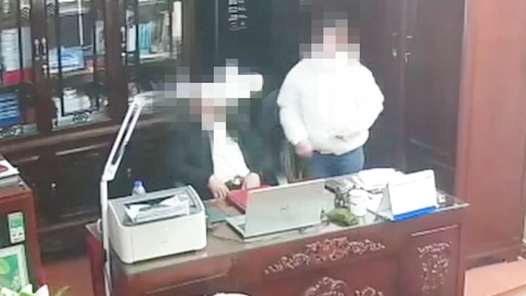 Công an xác minh clip người đàn ông 'thân mật' với nhiều phụ nữ ở Ninh Bình