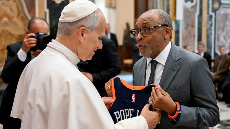 Dàn sao Hollywood xúc động khi gặp Giáo hoàng Leo XIV tại Vatican