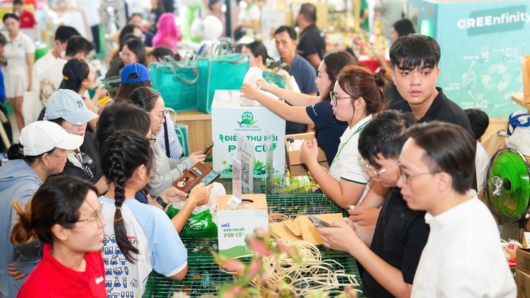 Không gian trải nghiệm xanh sôi động tại Ngày hội Việt Nam Xanh 2025